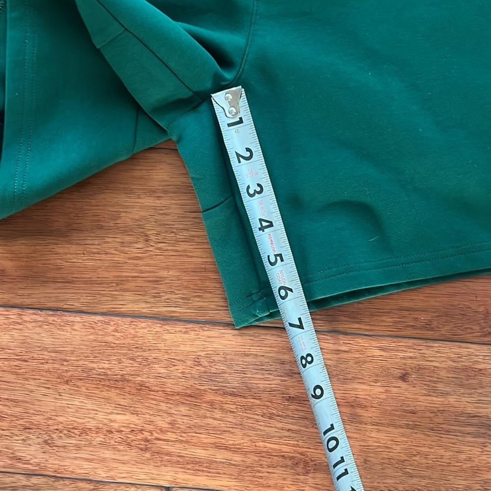 Boy's DSG Green Sport Fleece Short Size L - Picture 4 of 7